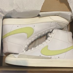 Nike blazer Womans size 10 brand new